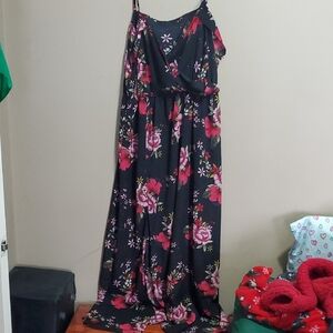 Cold Shoulder Floral Maxi Dress Size 2xl